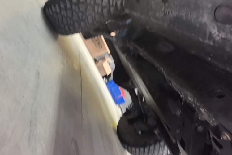 Used Jeep Wrangler 2013 3.6L Sahara two-door model Chassis Front Right