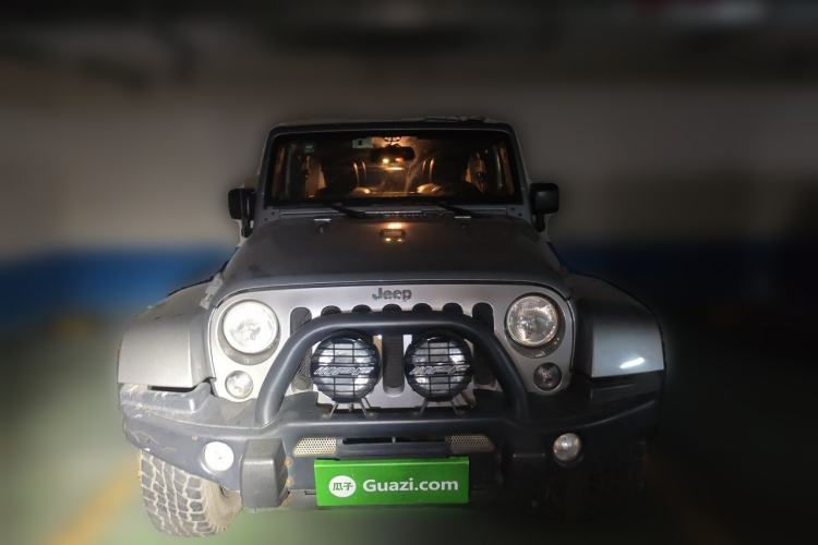 Used Jeep Wrangler 2013 3.6L Sahara Four-Door Edition Front