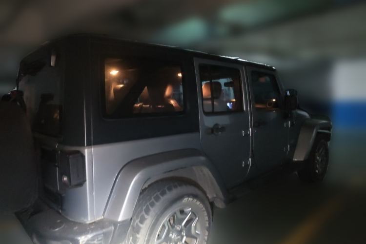 Used Jeep Wrangler 2013 3.6L Sahara Four-Door Edition Rear Right 45 Deg