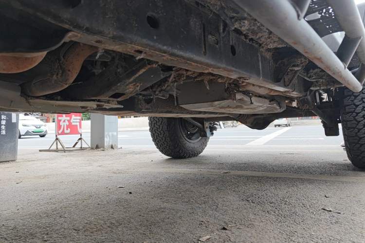 Used Jeep Wrangler 2013 3.6L Sahara Four-Door Edition Chassis Front Left