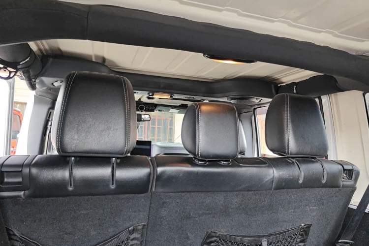 Used Jeep Wrangler 2013 3.6L Sahara Four-Door Edition Headliner