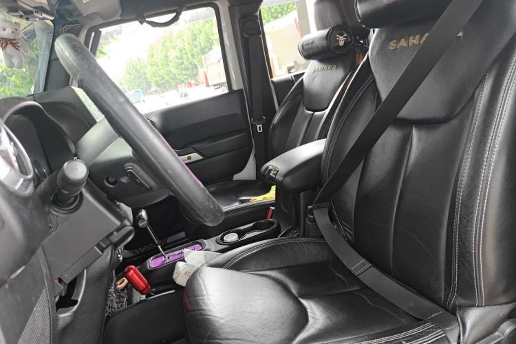 Used Jeep Wrangler 2013 3.6L Sahara Four-Door Edition Left Front Seat