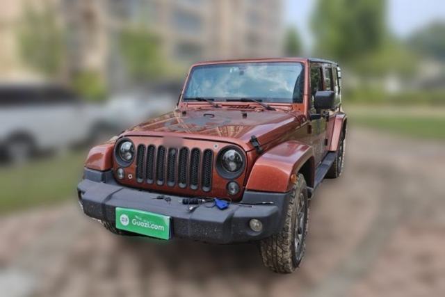 Jeep Wrangler 2013 3.6L Sahara Four-Door Edition usado