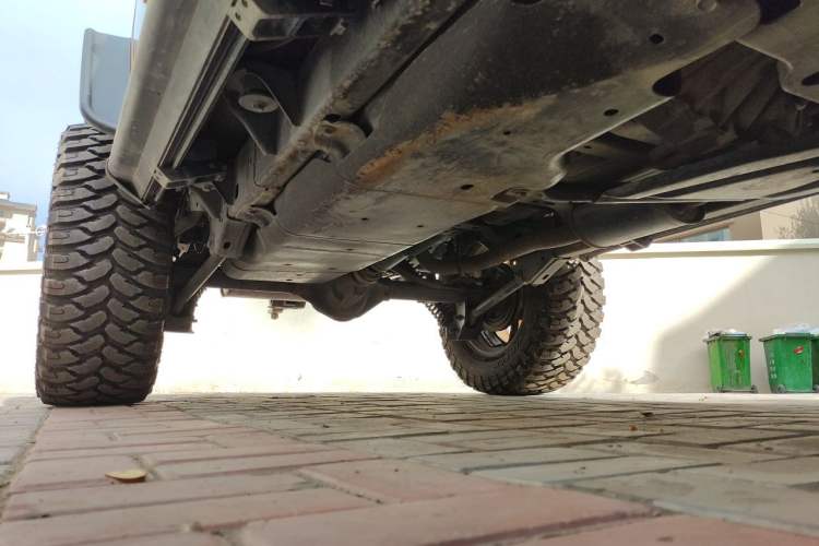 Used Jeep Wrangler 2013 3.6L Sahara Four-Door Edition Chassis Front Right
