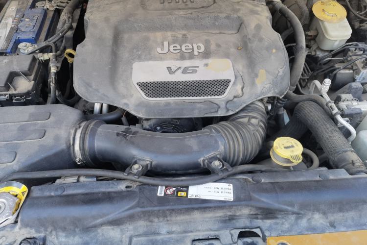 Used Jeep Wrangler 2013 3.6L Sahara Four-Door Edition Engine Bay