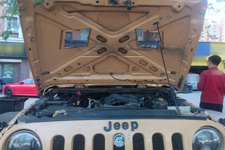 Used Jeep Wrangler  Engine Bay