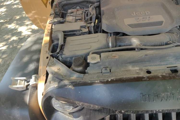 Used Jeep Wrangler 2013 3.6L Rubicon two-door version Engine Bay Right