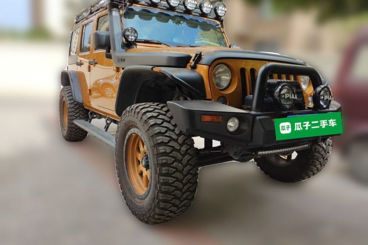 Used Jeep Wrangler 2013 3.6L Sahara Four-Door Edition Front Right 45 Deg