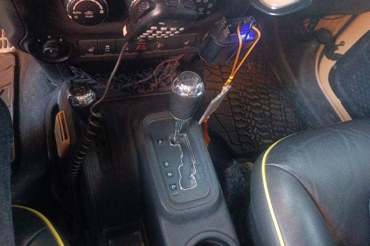 Used Jeep Wrangler  Gear Lever