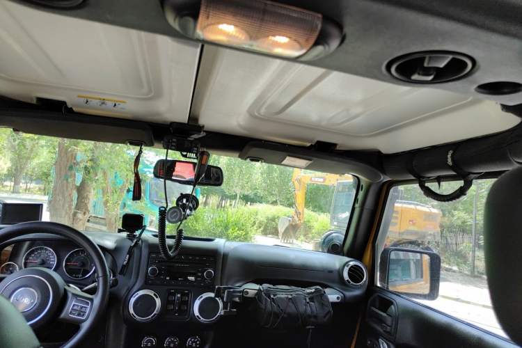Used Jeep Wrangler 2013 3.6L Four-Door 10th Anniversary Edition Headliner