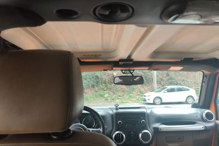 Used Jeep Wrangler 2013 3.6L Sahara Four-Door Edition Headliner
