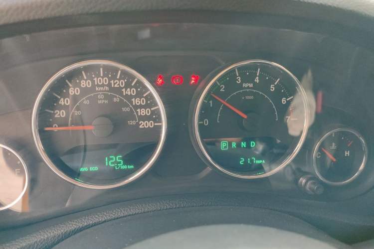 Used Jeep Wrangler 2013 3.6L Sahara Four-Door Edition Instrument Cluster