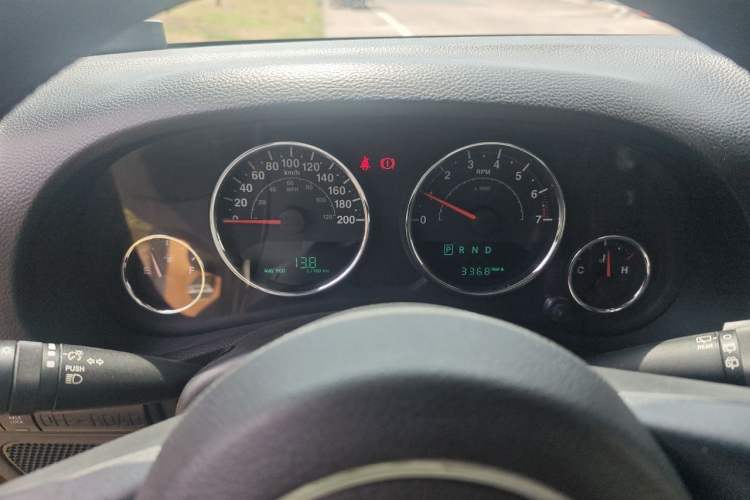 Used Jeep Wrangler 2013 3.6L Rubicon two-door version Instrument Cluster