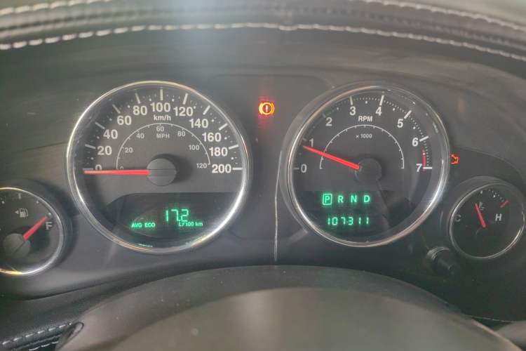 Used Jeep Wrangler 2013 3.6L Rubicon two-door version Instrument Cluster