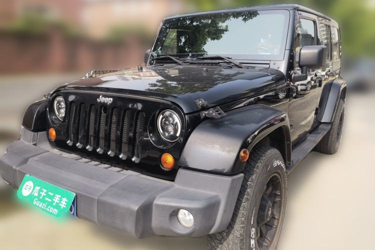 Used Jeep Wrangler 2014 3.0L Sahara Four-Door Edition Guazi used car, China used car export, Used car for sale, Used  cars, Cheapest cars for sale