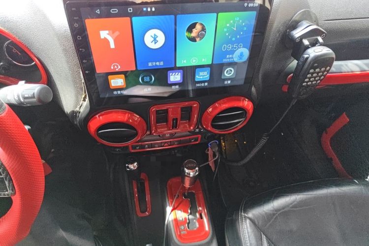 Used Jeep Wrangler 2014 3.0L Sahara Four-Door Edition Audio And AC Panel