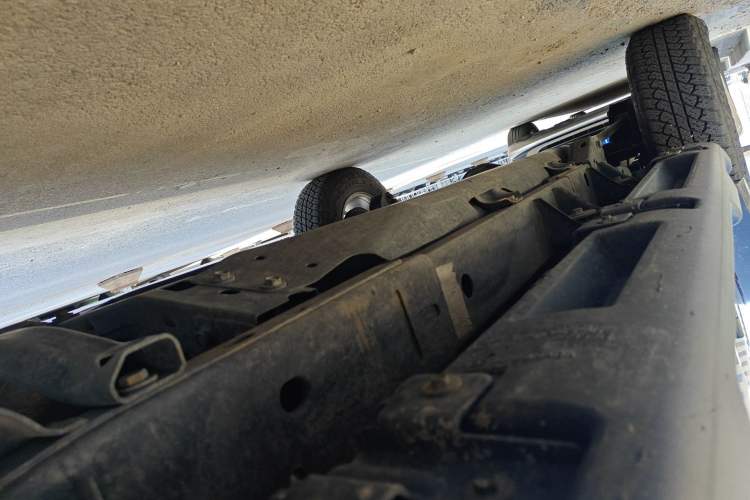 Used Jeep Wrangler 2014 3.0L Sahara Four-Door Edition Chassis Front Right