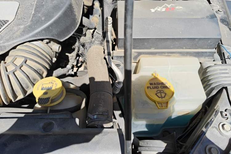 Used Jeep Wrangler 2014 3.0L Sahara Four-Door Edition Engine Bay Left