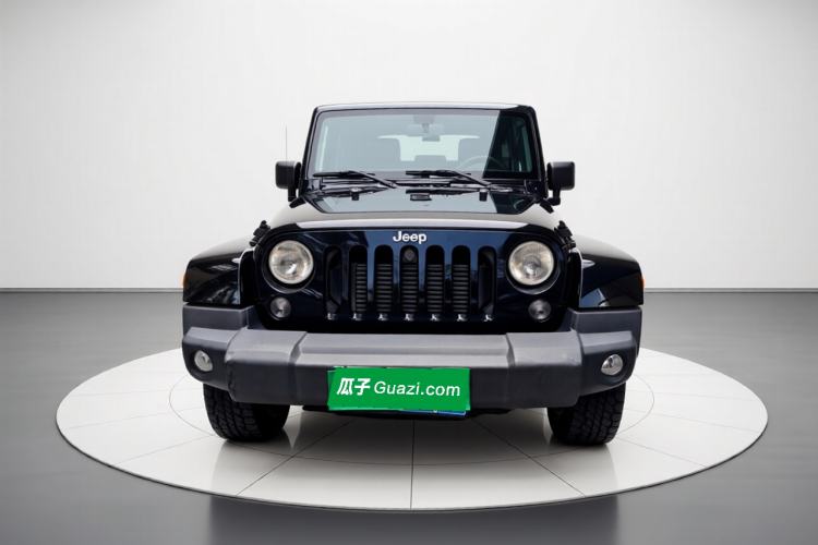 Used Jeep Wrangler 2014 2.8TD Sahara Four-Door Edition Exterior 1