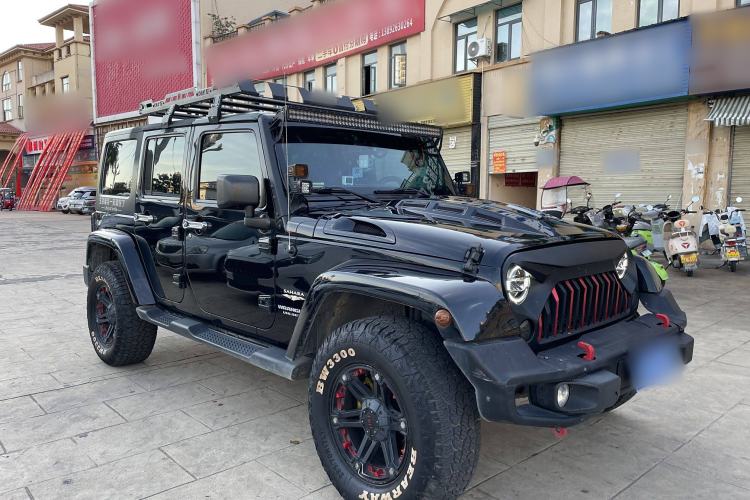 Used Jeep Wrangler 2014 2.8TD Sahara Four-Door Edition Exterior 2