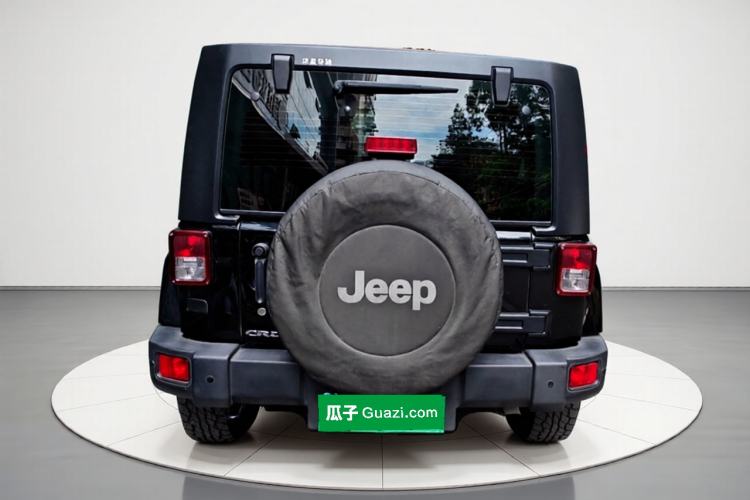 Used Jeep Wrangler 2014 2.8TD Sahara Four-Door Edition Exterior 4