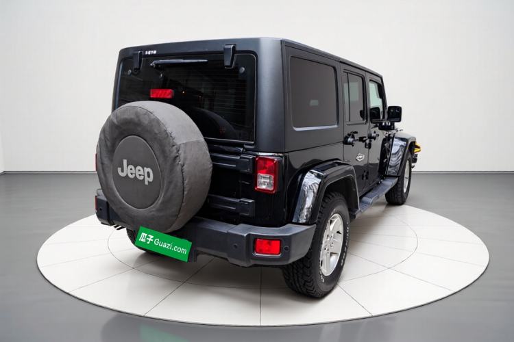 Used Jeep Wrangler 2014 2.8TD Sahara Four-Door Edition Exterior 5