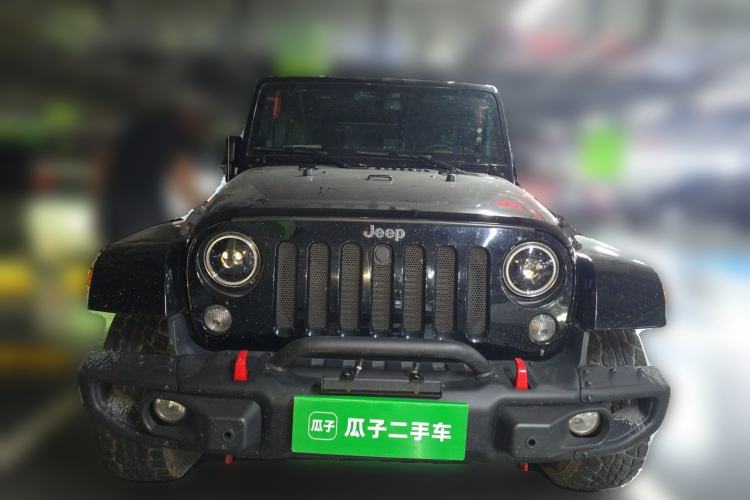 Used Jeep Wrangler 2014 2.8TD Sahara Four-Door Edition Front