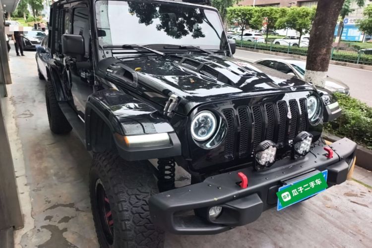 Used Jeep Wrangler 2014 3.0L Sahara Four-Door Edition Front Right 45 Deg