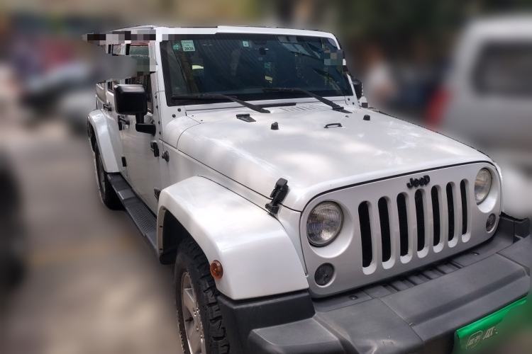 Used Jeep Wrangler 2014 3.0L Sahara Four-Door Edition Front Right 45 Deg