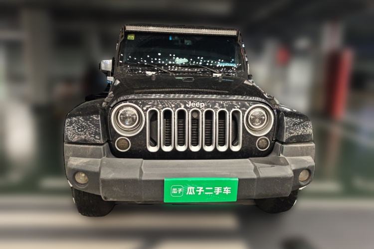 Used Jeep Wrangler 2014 2.8TD Sahara Four-Door Edition Front