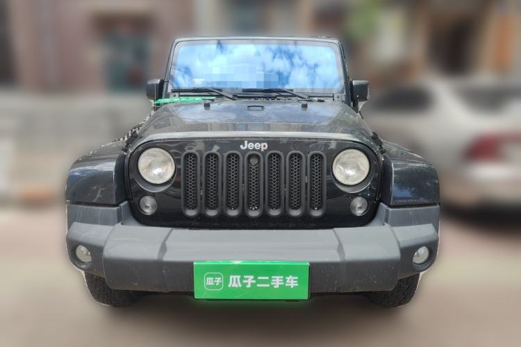 Used Jeep Wrangler 2014 2.8TD Sahara Four-Door Edition Front