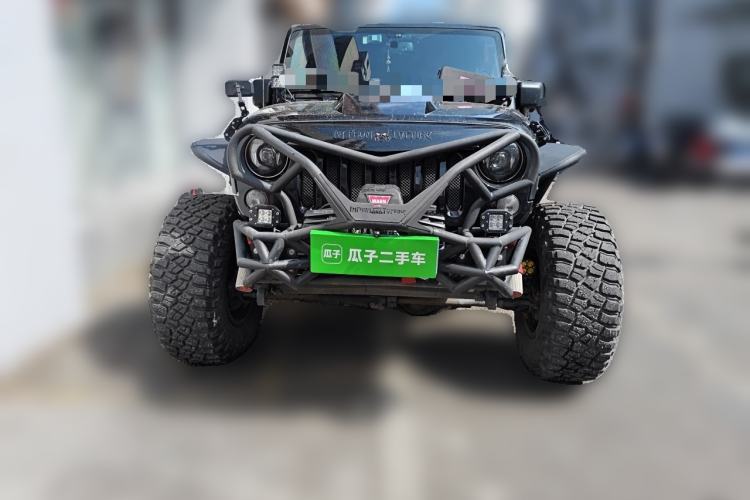 Used Jeep Wrangler 2014 3.0L Sahara Four-Door Edition Front