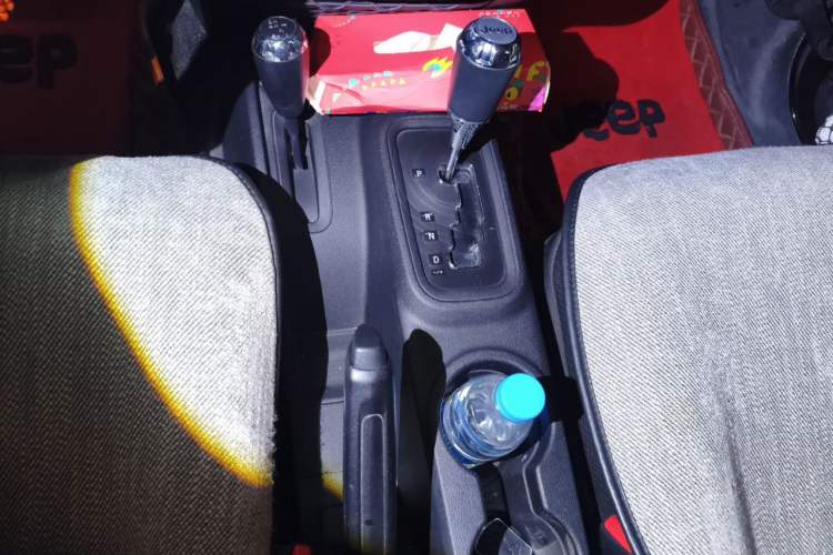 Used Jeep Wrangler 2014 3.6L Longteng Collection Edition Gear Lever