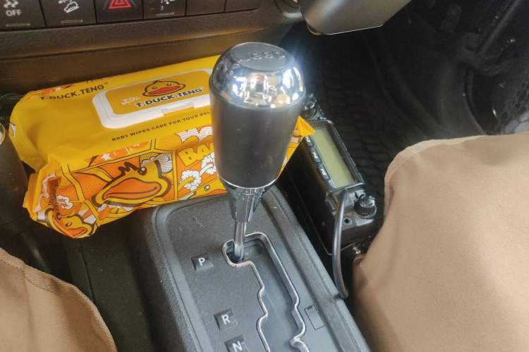 Used Jeep Wrangler 2014 3.0L Sahara Four-Door Edition Gear Lever
