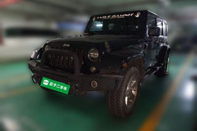Używany Jeep Wrangler 2014 3.0L Sahara Four-Door Edition