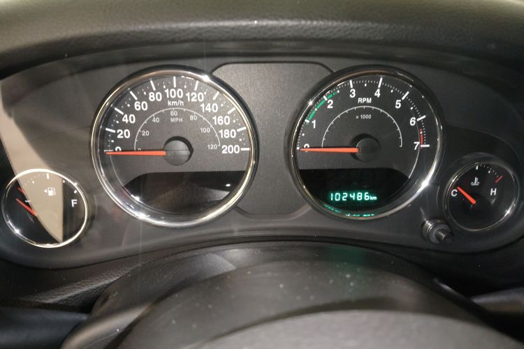 Used Jeep Wrangler 2014 3.0L Sahara Four-Door Edition Instrument Cluster