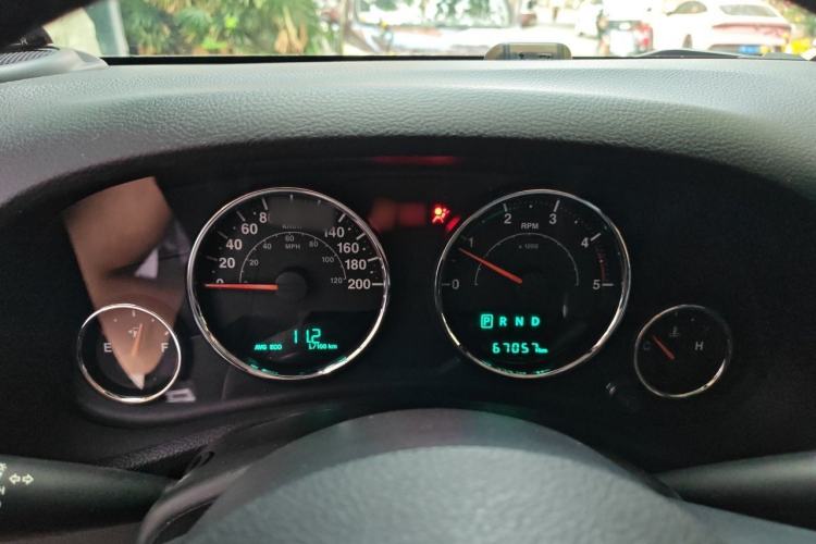 Used Jeep Wrangler 2014 2.8TD Sahara Four-Door Edition Instrument Cluster
