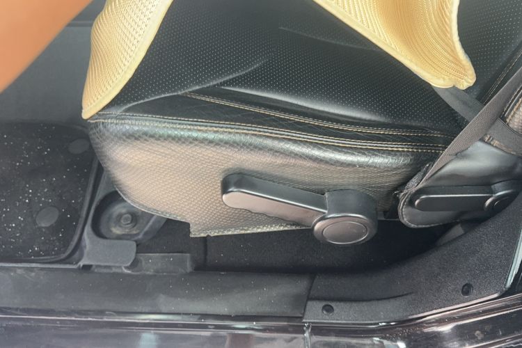Used Jeep Wrangler 2014 3.6L Longteng Collection Edition Interior 3