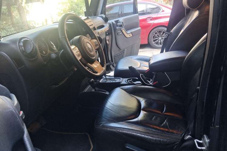Used Jeep Wrangler 2014 3.6L Longteng Collection Edition Left Front Seat