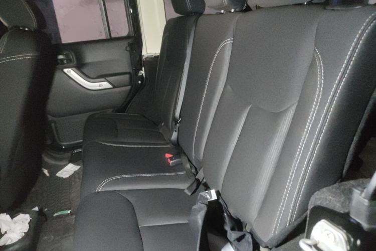 Used Jeep Wrangler 2014 2.8TD Sahara Four-Door Edition Left Rear Seat