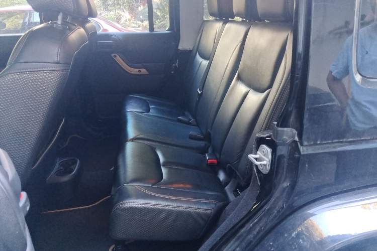 Used Jeep Wrangler 2014 3.6L Longteng Collection Edition Left Rear Seat