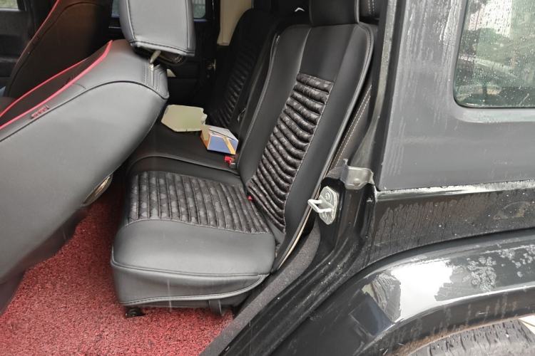 Used Jeep Wrangler 2014 2.8TD Sahara Four-Door Edition Left Rear Seat