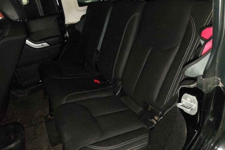 Used Jeep Wrangler 2014 2.8TD Sahara Four-Door Edition Left Rear Seat