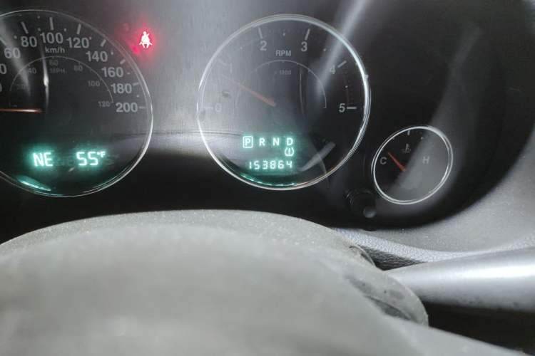 Used Jeep Wrangler 2014 2.8TD Sahara Four-Door Edition Odometer Close Up