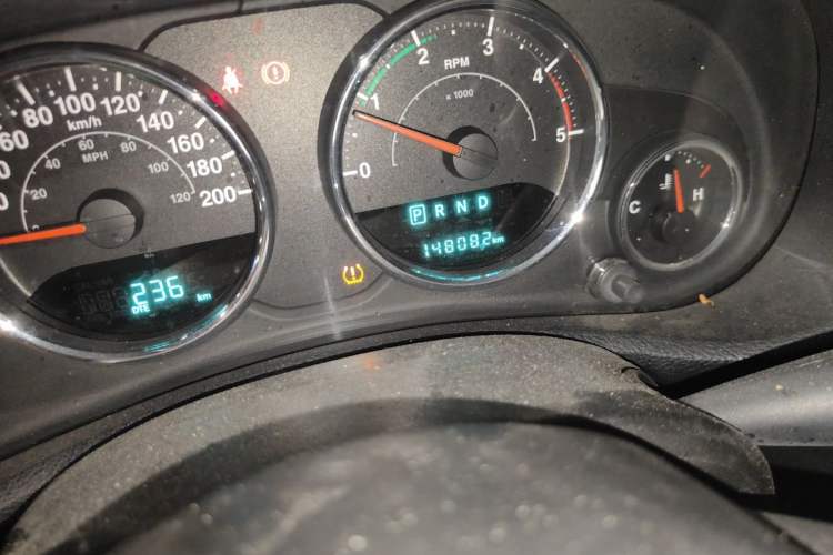 Used Jeep Wrangler 2014 2.8TD Sahara Four-Door Edition Odometer Close Up
