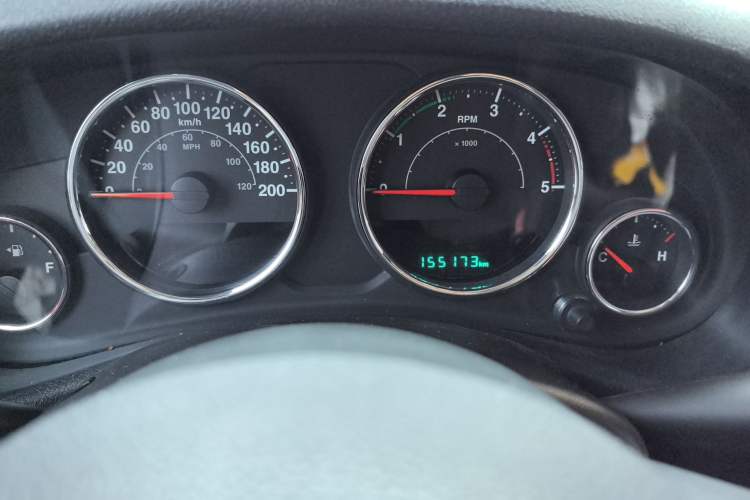 Used Jeep Wrangler 2014 2.8TD Sahara Four-Door Edition Odometer Close Up