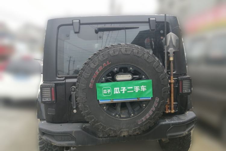 Used Jeep Wrangler 2014 3.0L Sahara Four-Door Edition Rear