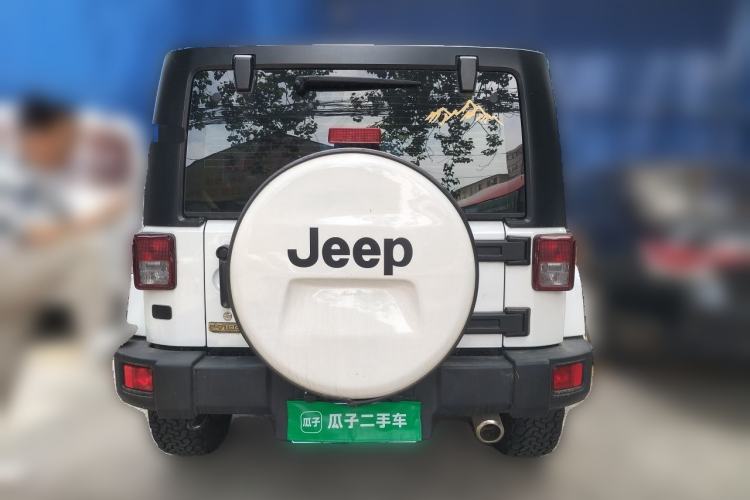 Used Jeep Wrangler 2014 3.0L Sahara Four-Door Edition Rear