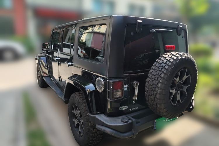 Used Jeep Wrangler 2014 2.8TD Sahara Four-Door Edition Rear Left 45 Deg