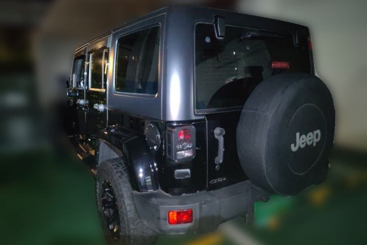 Used Jeep Wrangler 2014 2.8TD Sahara Four-Door Edition Rear Left 45 Deg